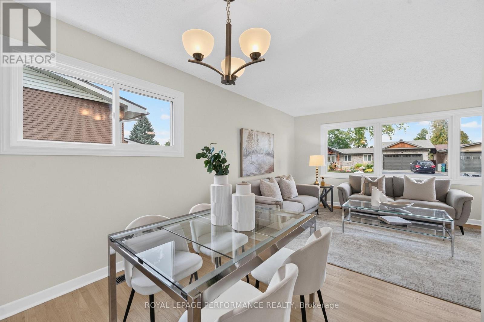 21 Millbrook Crescent