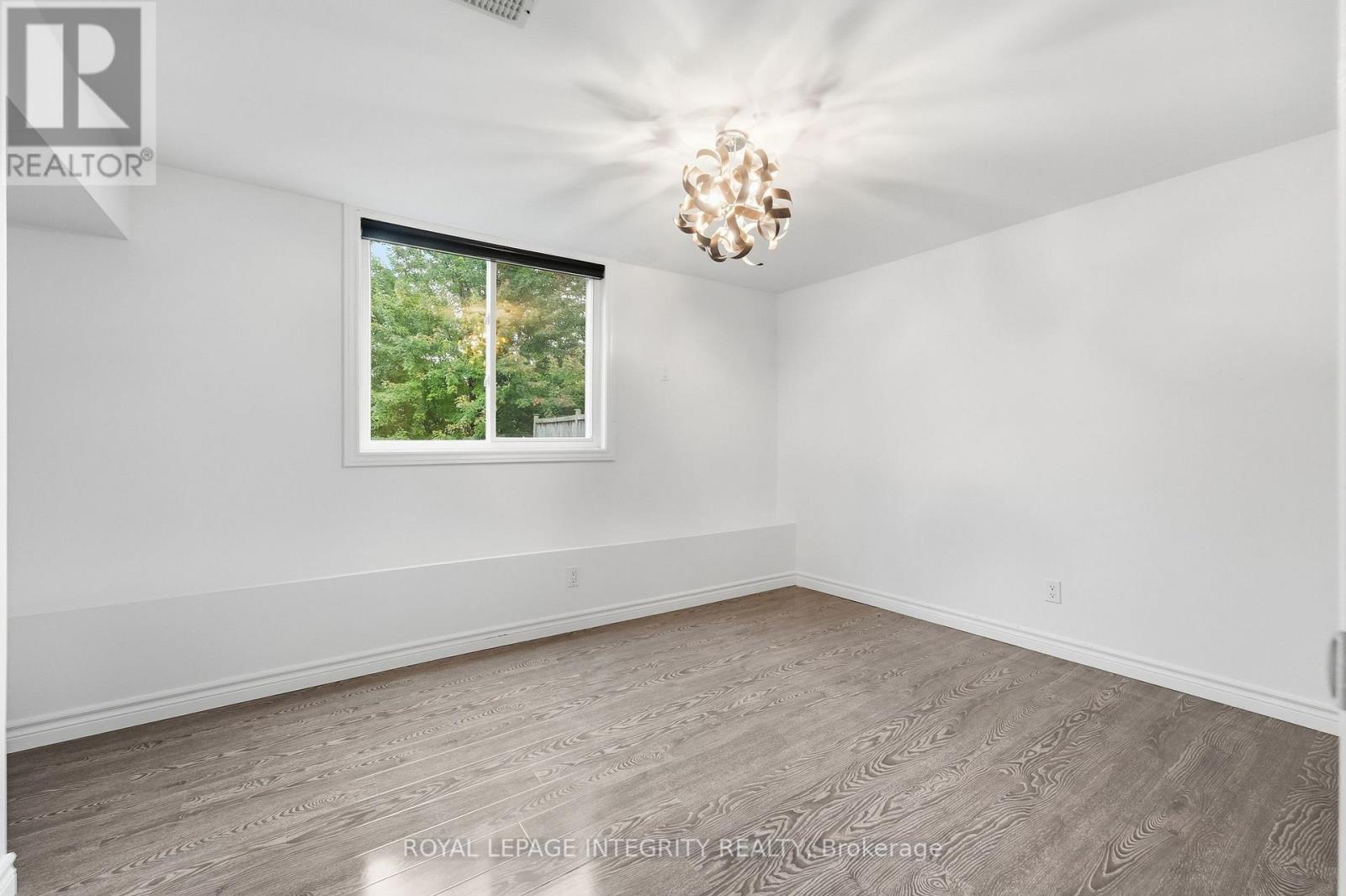 443 LANDSWOOD WAY - Image 28