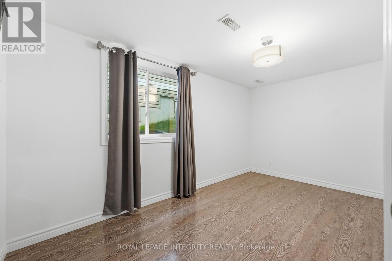 443 LANDSWOOD WAY - Image 30