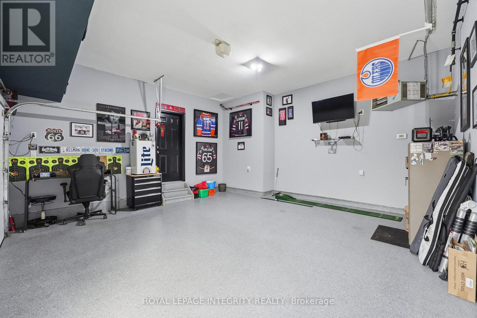 443 LANDSWOOD WAY - Image 32