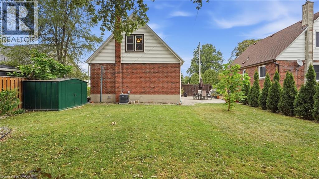 42 Delevan Crescent — photo 27