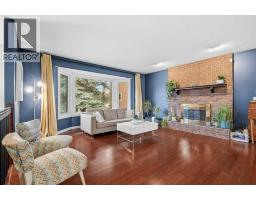 Primary Bedroom - 16 Robinson Drive, Okotoks, AB T1S1C4 Photo 6