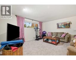 16 Robinson Drive, Okotoks, AB T1S1C4 Photo 31