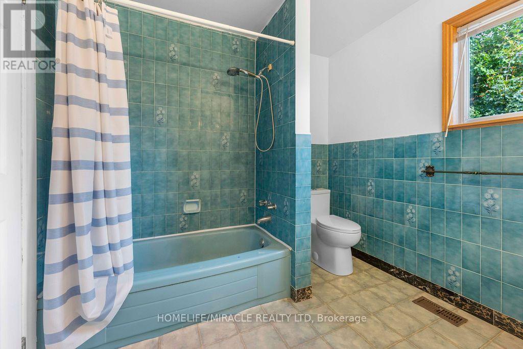 2033 Simcoe Street North, Oshawa, ON photo 23