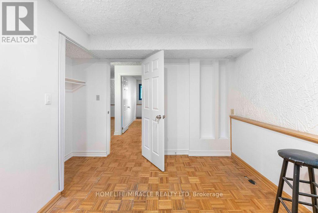 2033 Simcoe Street North, Oshawa, ON photo 30