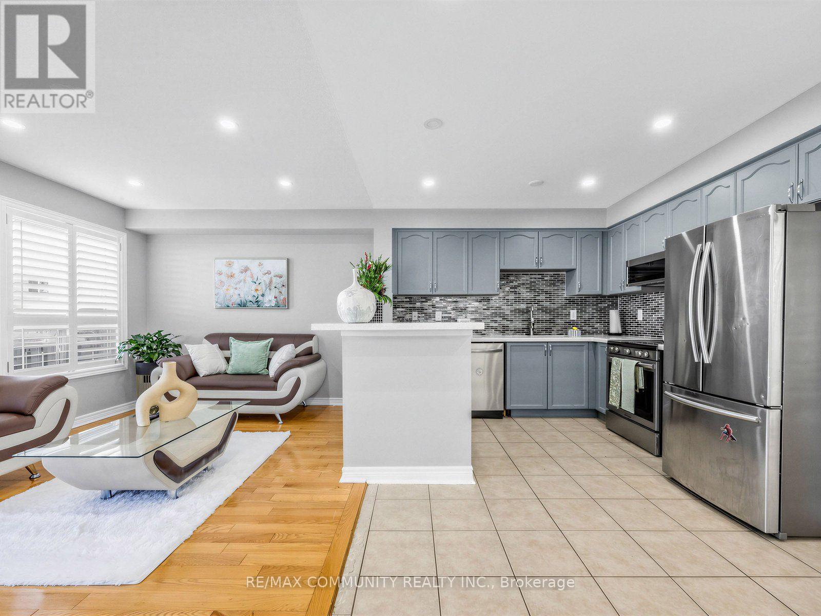 45 Tozer Crescent, Ajax, ON photo 12