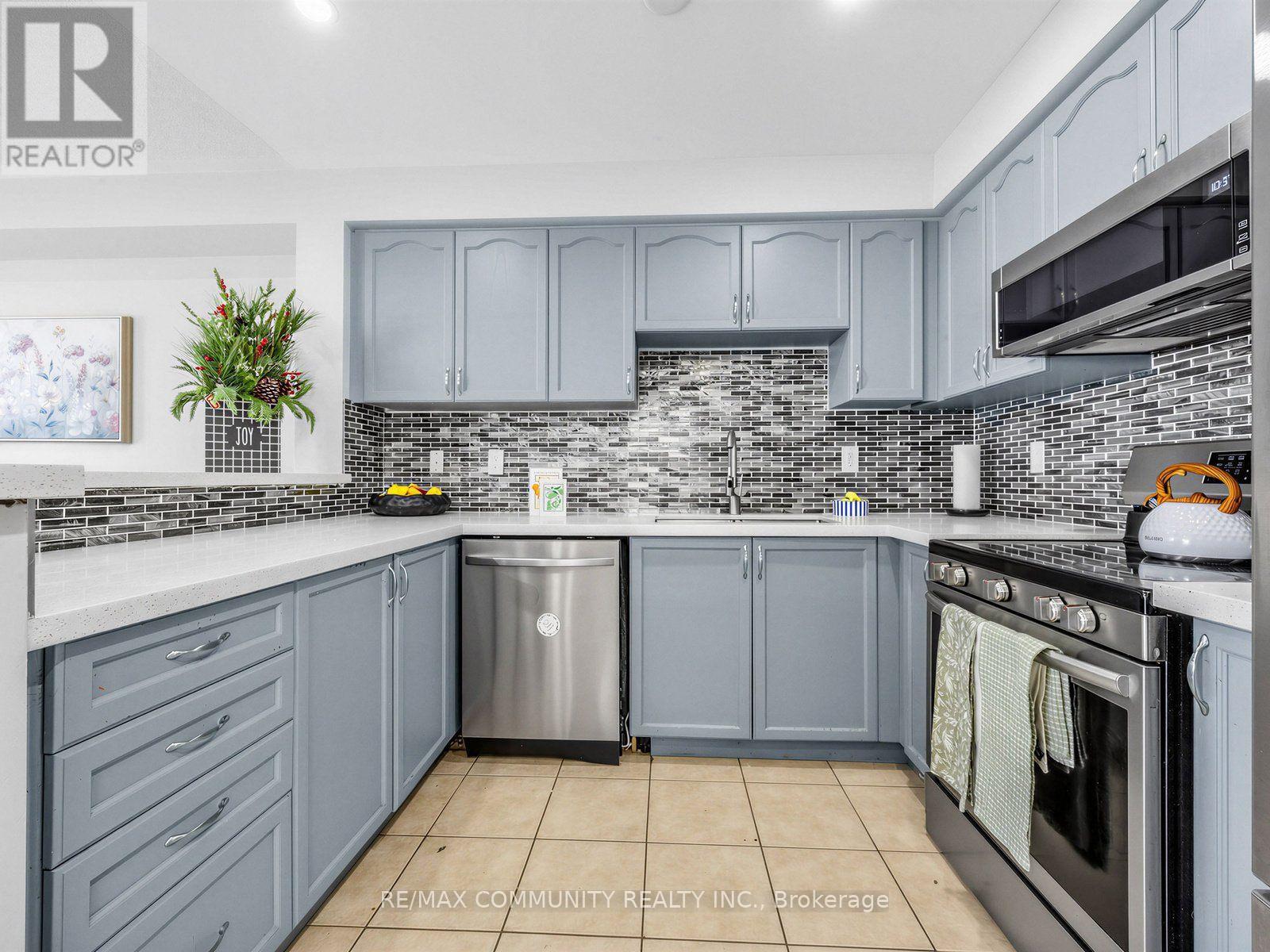 45 Tozer Crescent, Ajax, ON photo 14