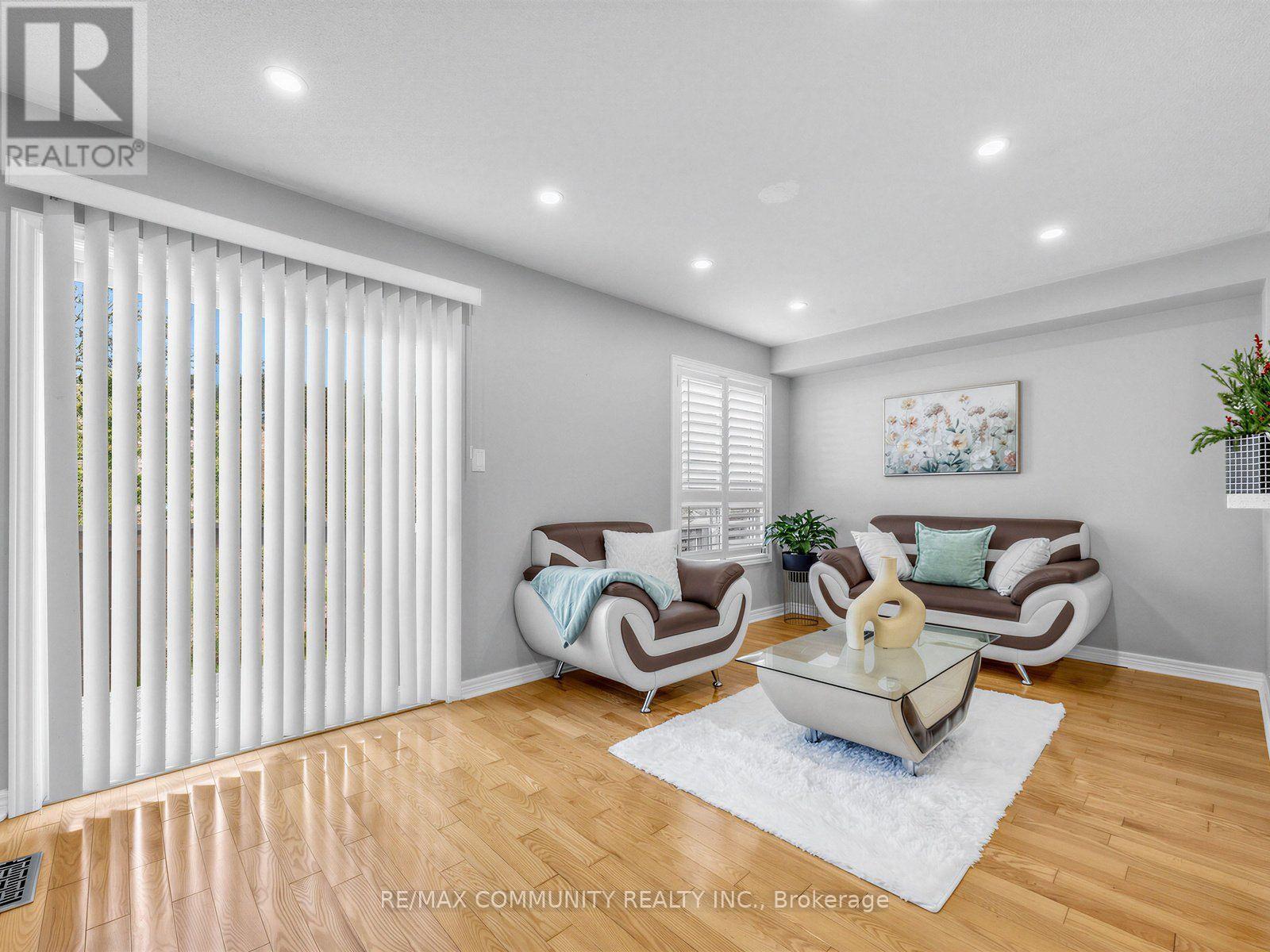 45 Tozer Crescent, Ajax, ON photo 16
