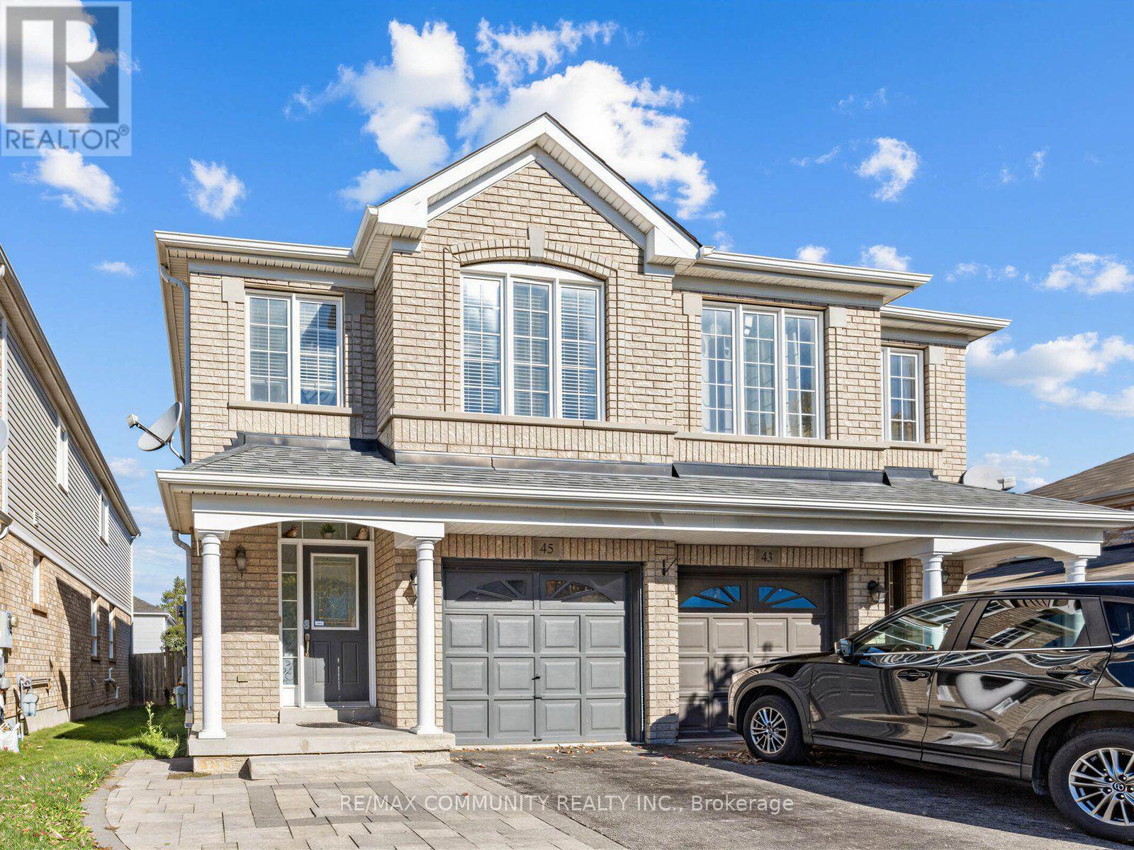 45 Tozer Crescent, Ajax, ON photo 4