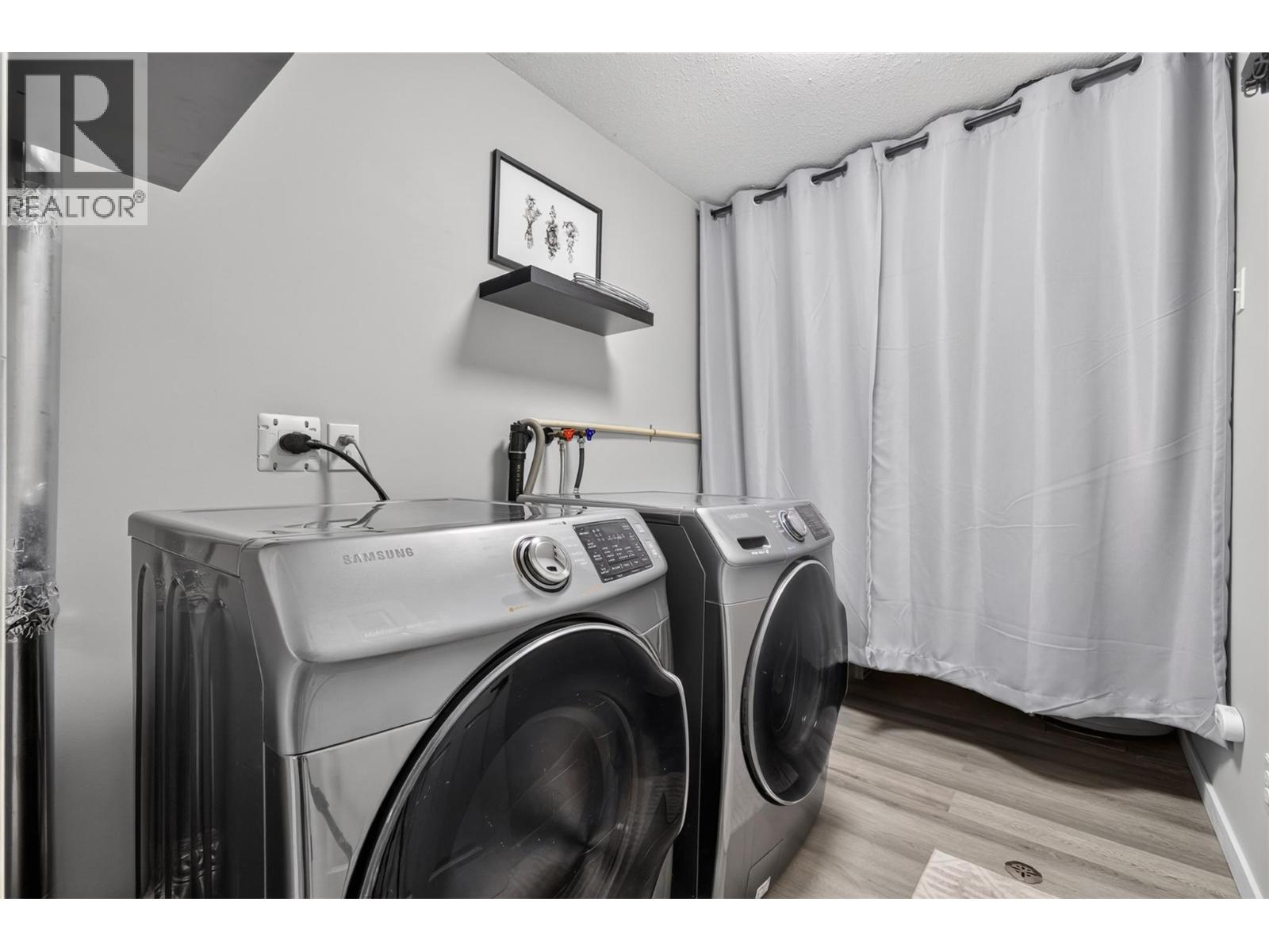 2942 McAllister Road - 19