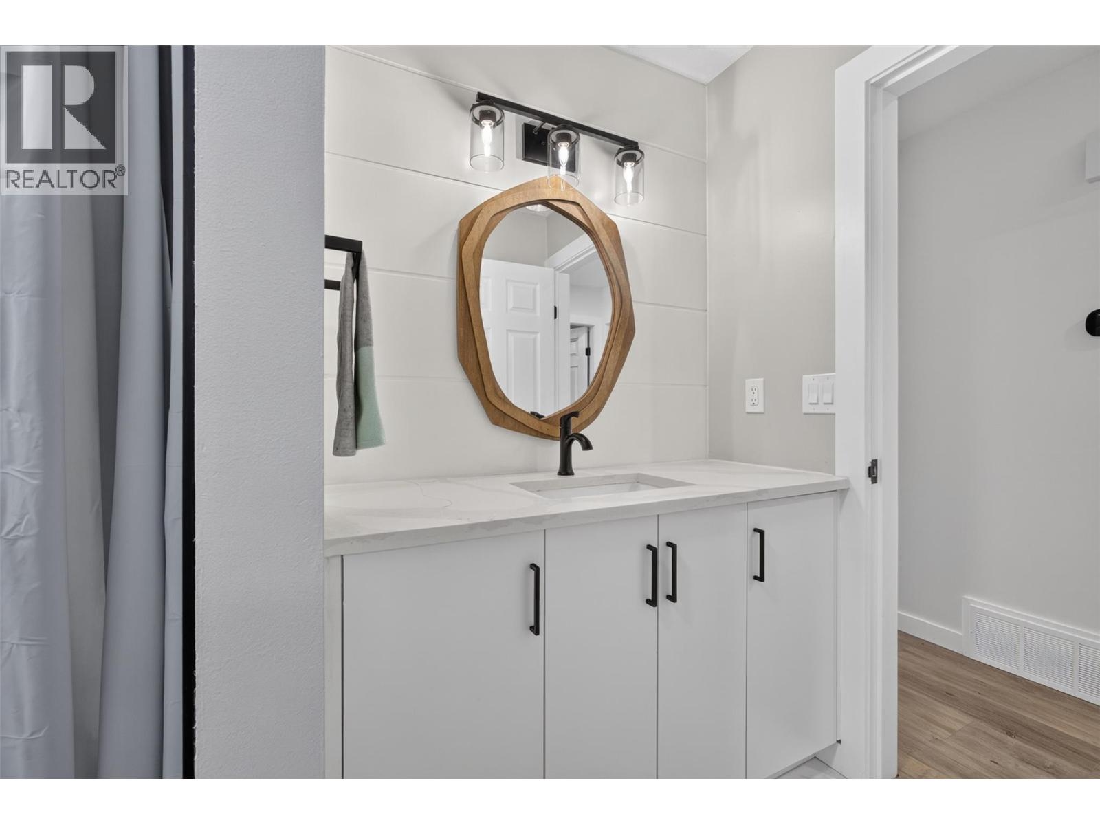  2942 McAllister Road, West Kelowna