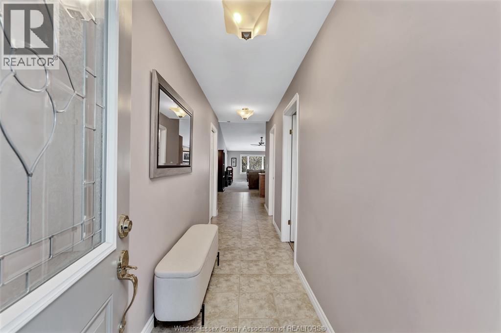 2207 KATELLA - 4