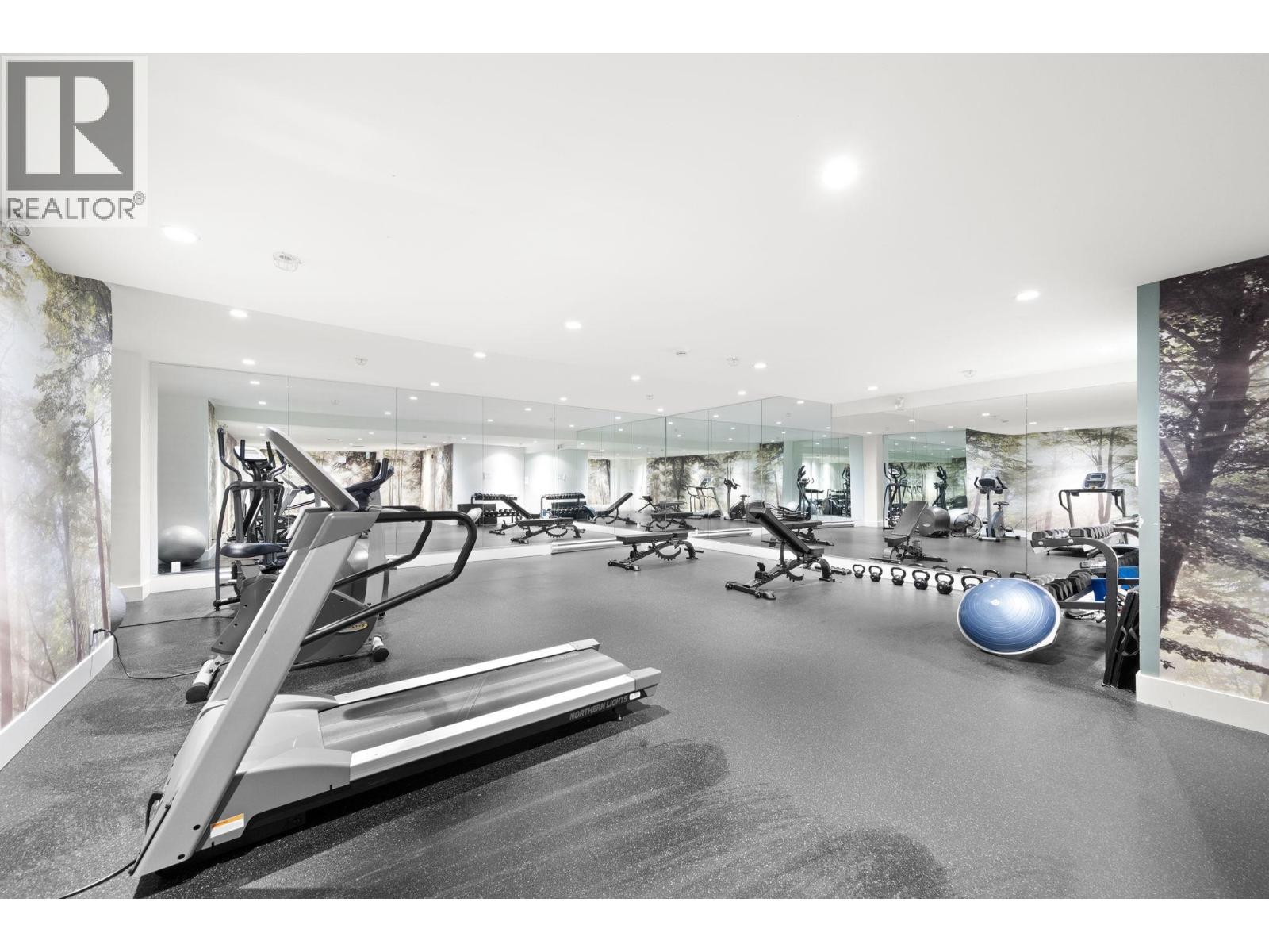 Photo of 311 2188 MADISON AVENUE 28