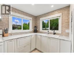 5734 Pebble Crescent, Sechelt, BC V0N3A0 Photo 19