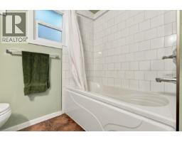 5734 Pebble Crescent, Sechelt, BC V0N3A0 Photo 30
