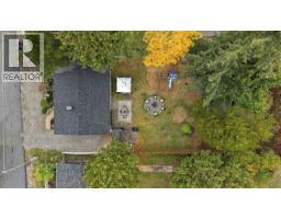 5734 Pebble Crescent, Sechelt, BC V0N3A0 Photo 38