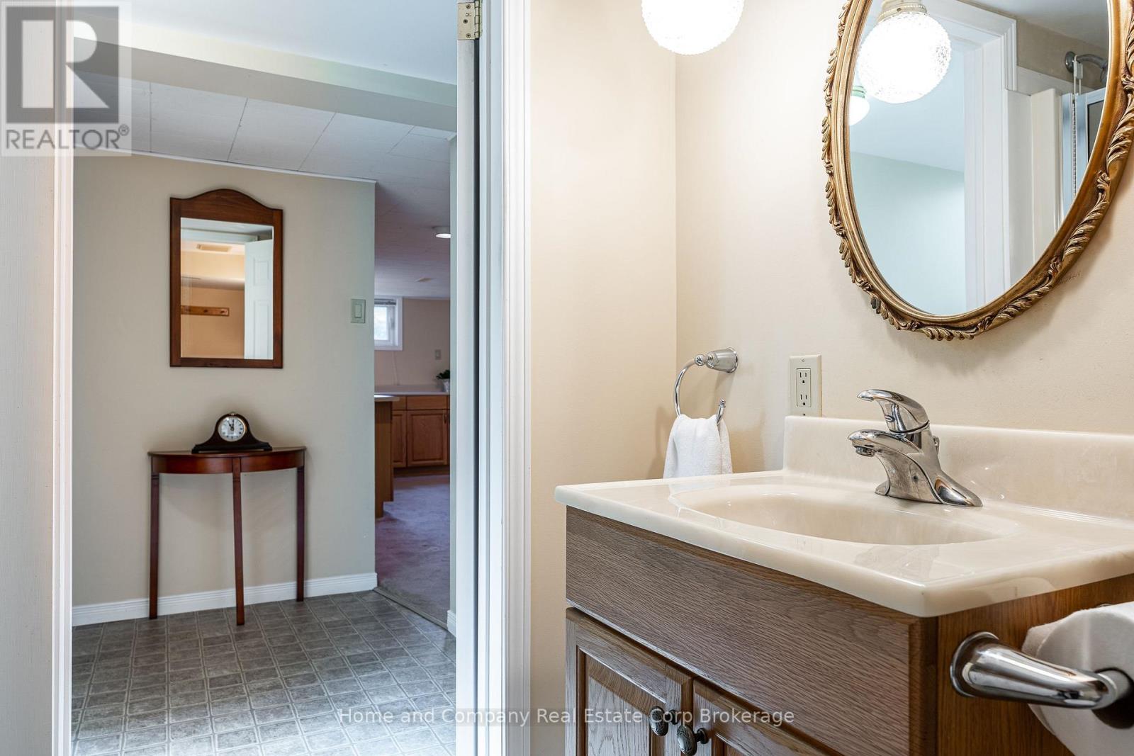 148 STRACHAN STREET - Image 30