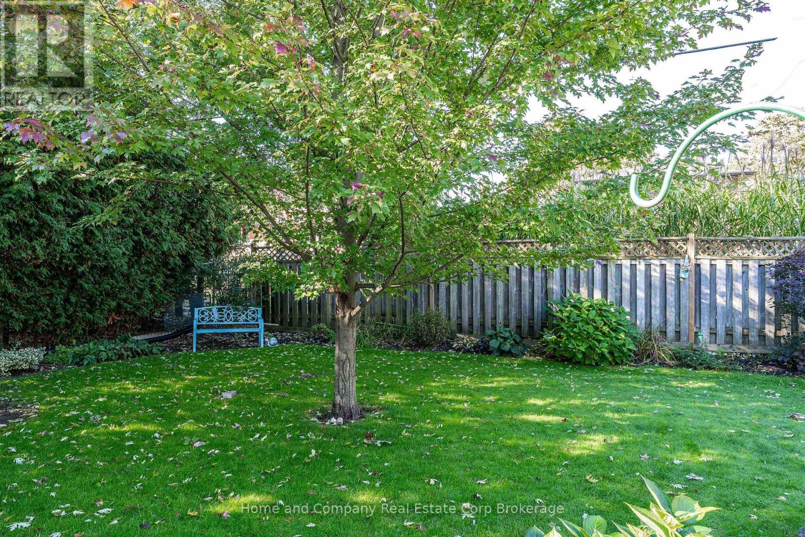 148 STRACHAN STREET - 34