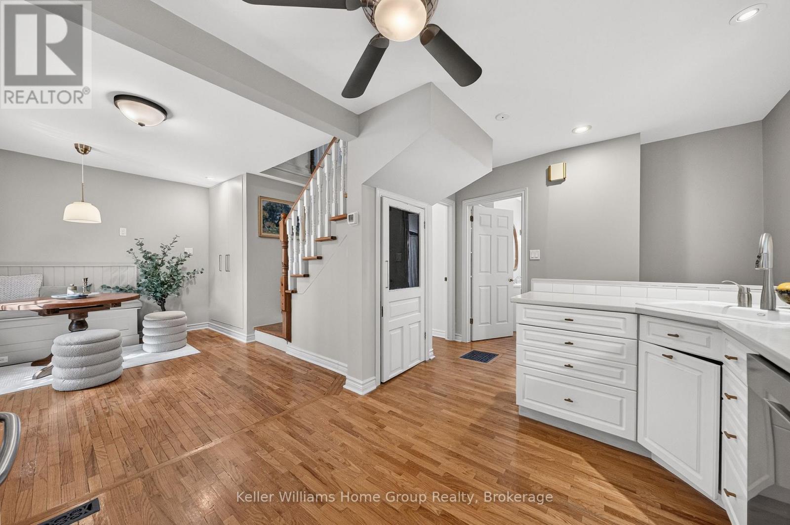 130 YORKSHIRE STREET N - Image 20