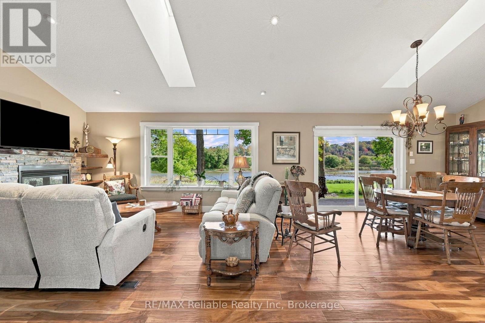 37431 FORRESTER'S LINE - 9