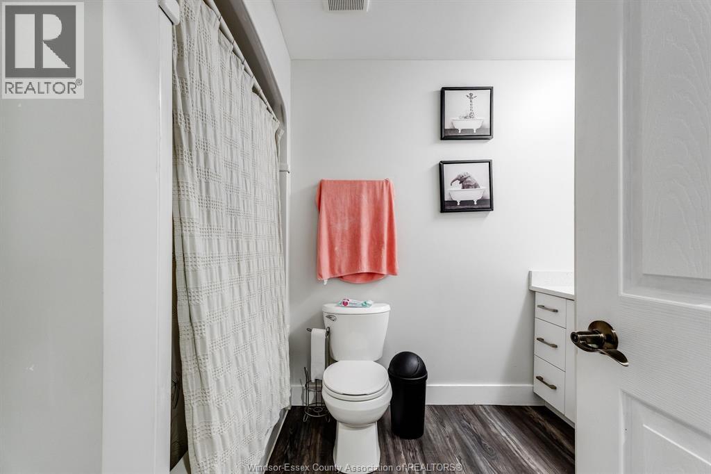 28 Donald AVENUE - 13