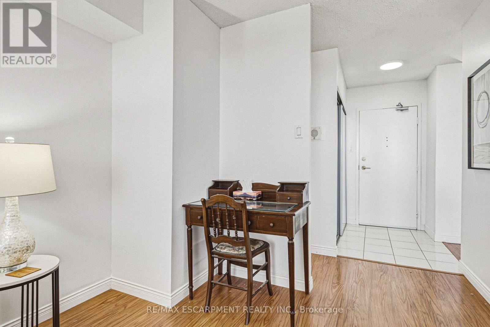1105- 2055 UPPER MIDDLE Road, Burlington, ON photo 14