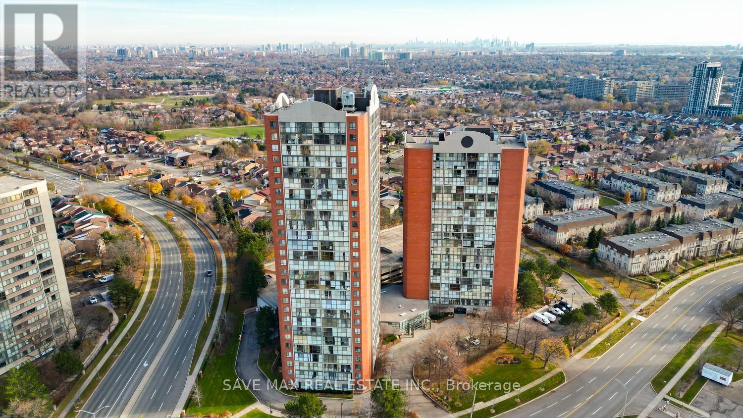 2105- 4205 Shipp Drive, Mississauga, ON photo 2