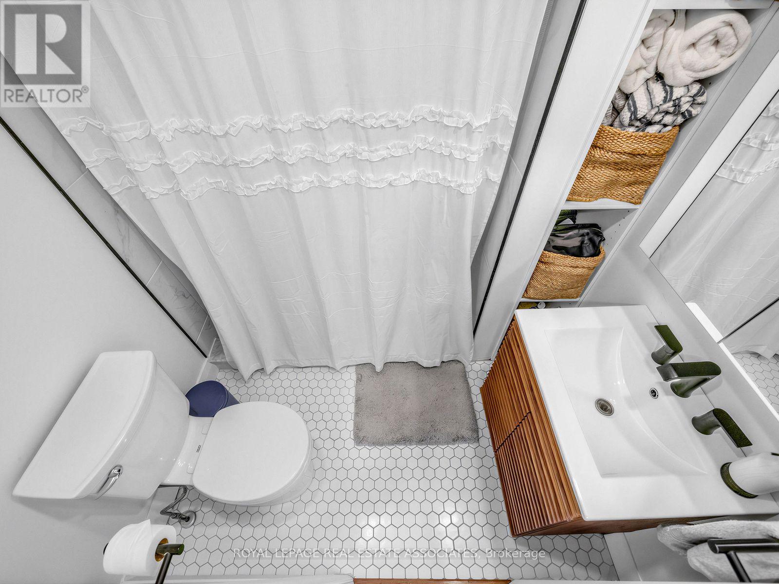 36 JODPHUR AVENUE - 24