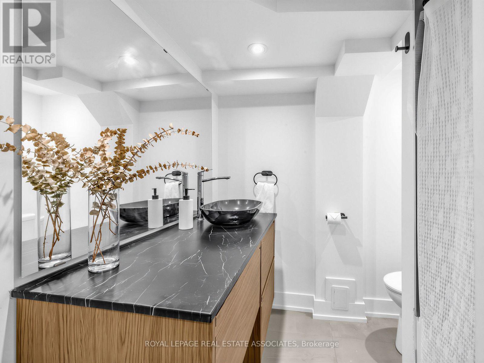 36 Jodphur Avenue, Toronto, ON photo 30
