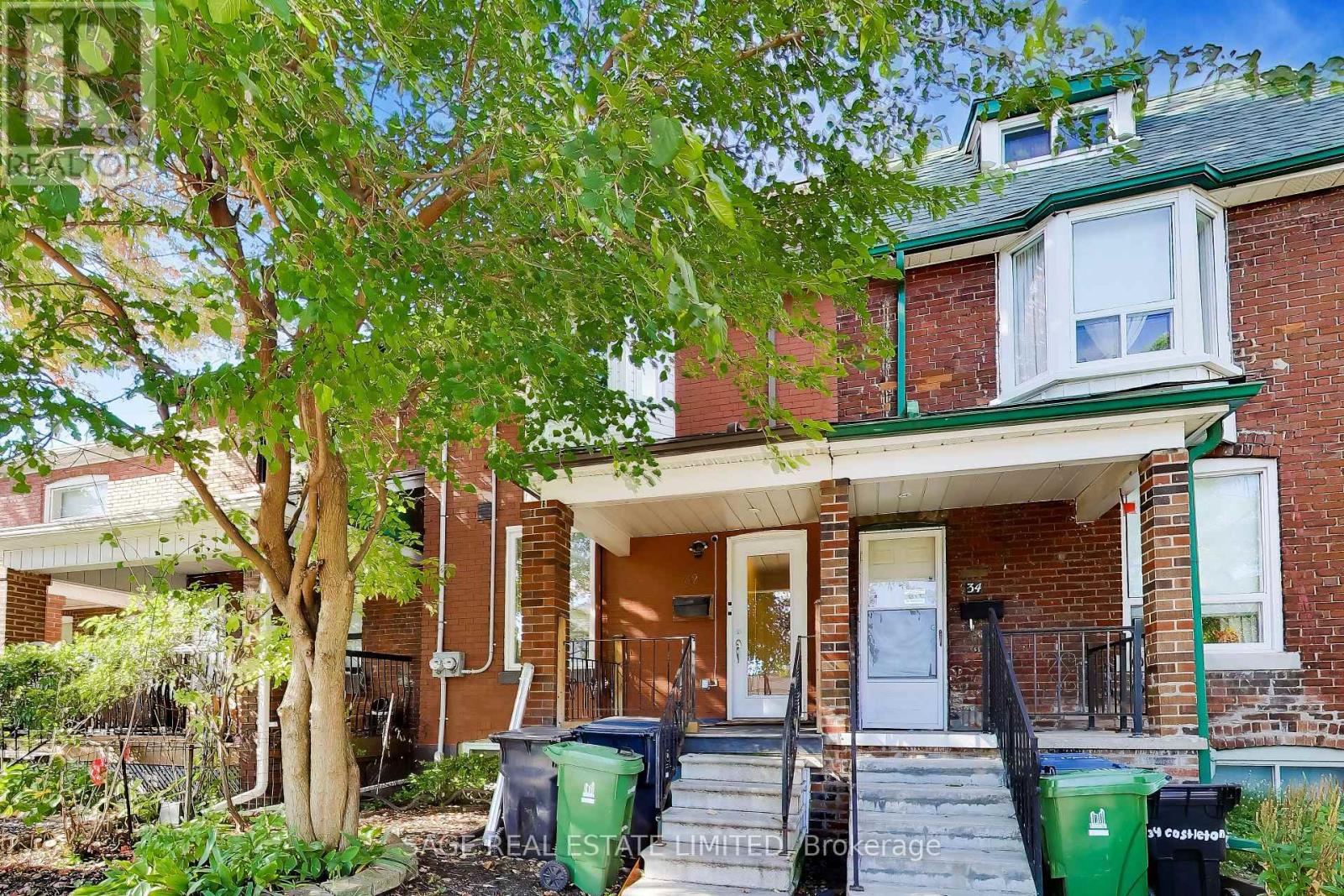 Photo of 32 Castleton Avenue