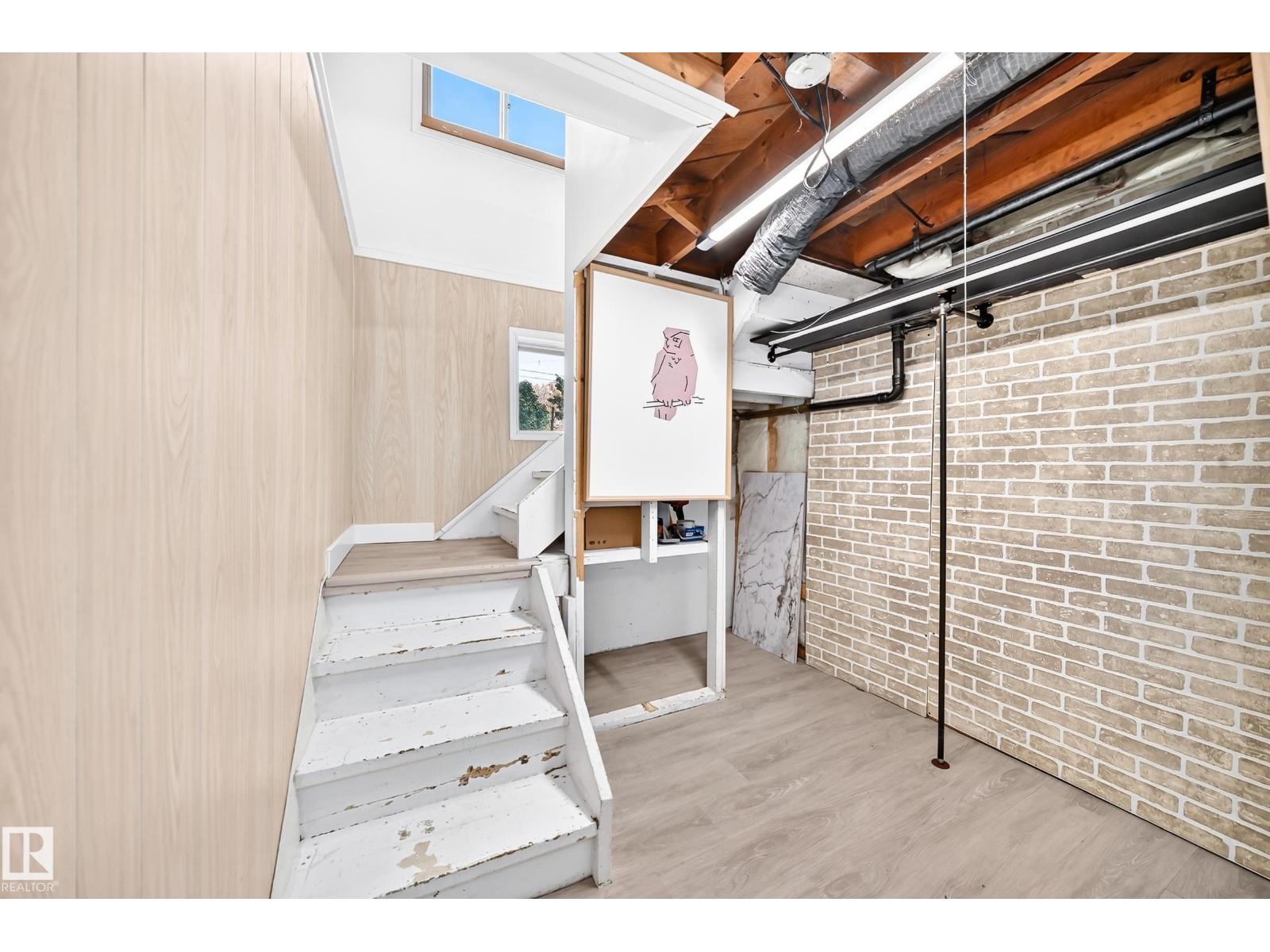9506 72 AV NW - 48