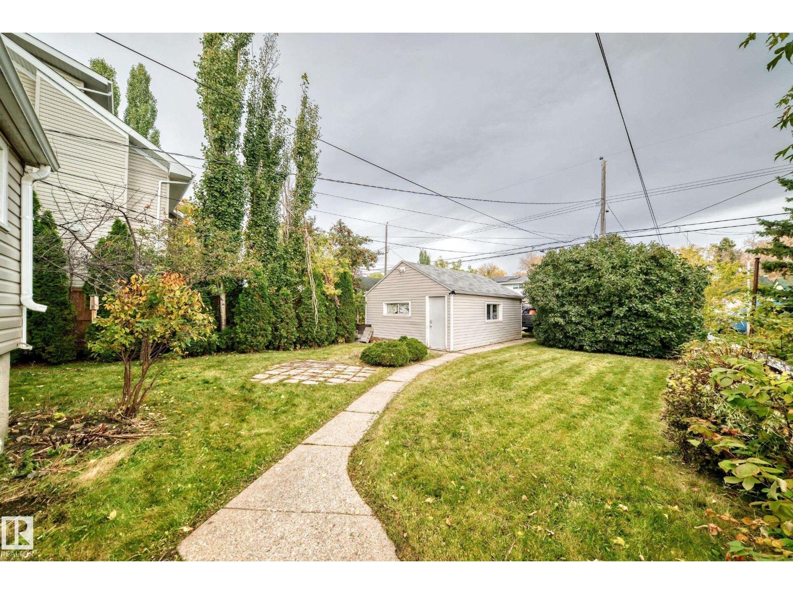9506 72 AV NW - 53