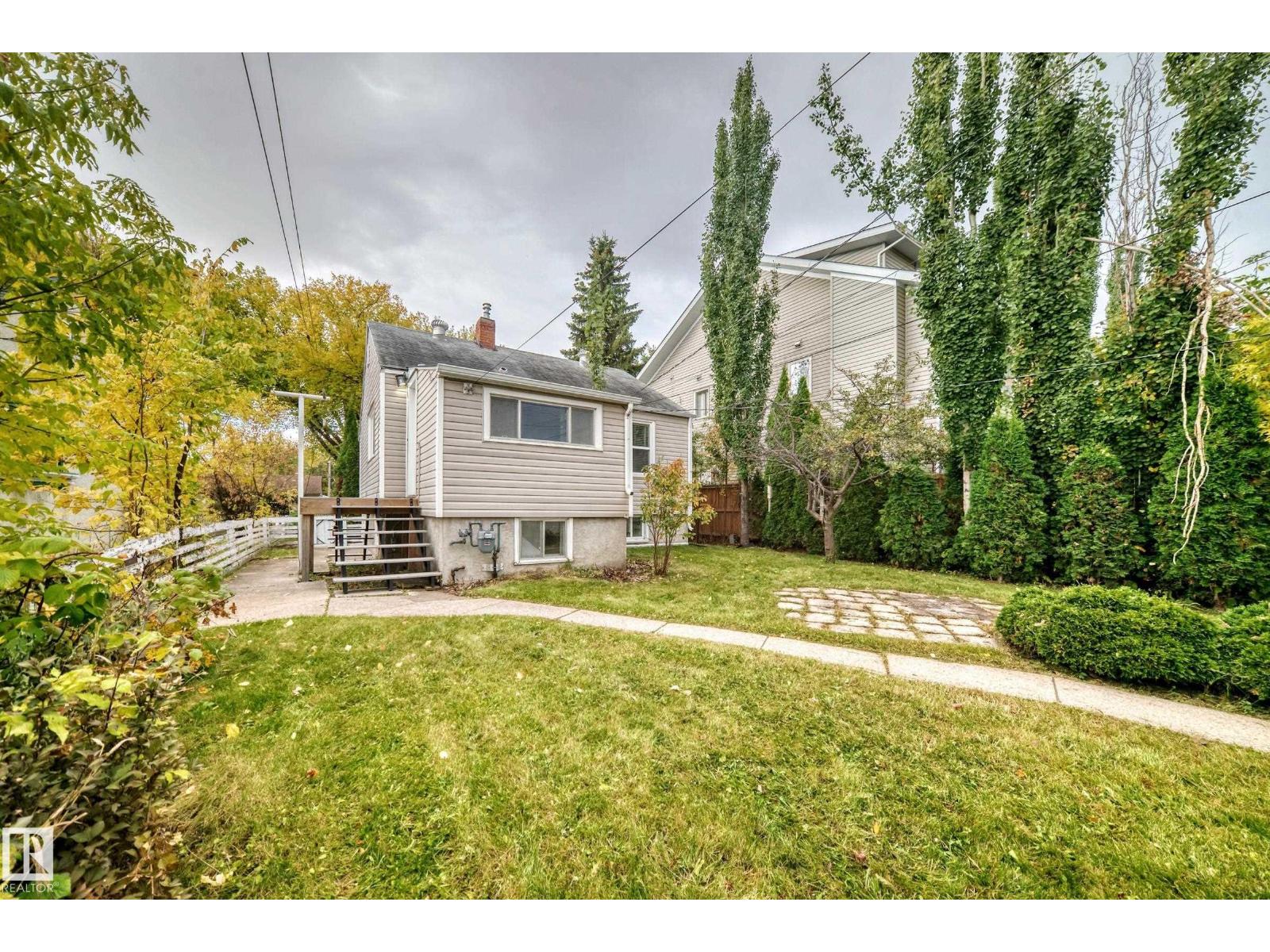 9506 72 AV NW - 54