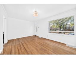 9506 72 Av Nw, Edmonton, AB T6E0Y4 Photo 14