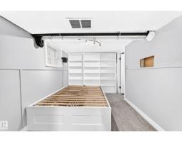 9506 72 Av Nw, Edmonton, AB T6E0Y4 Photo 44