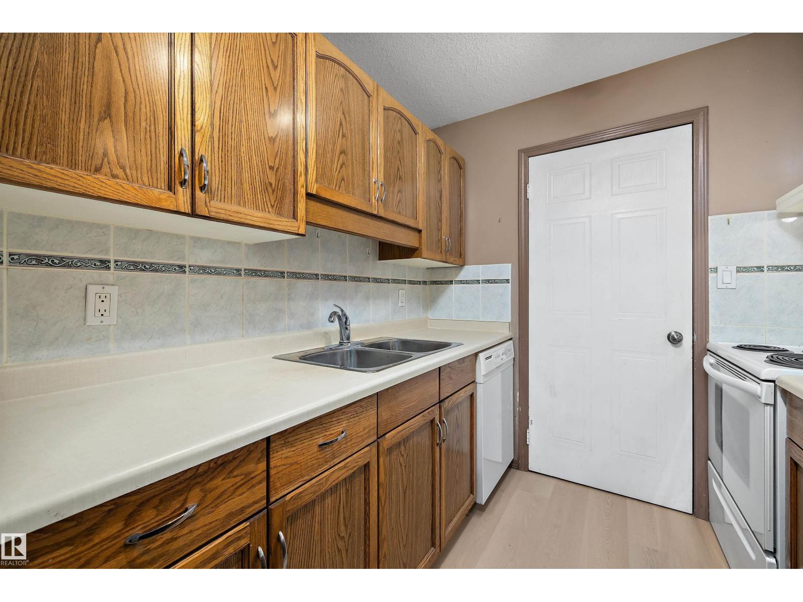 #208 15503 106 ST NW - Image 13