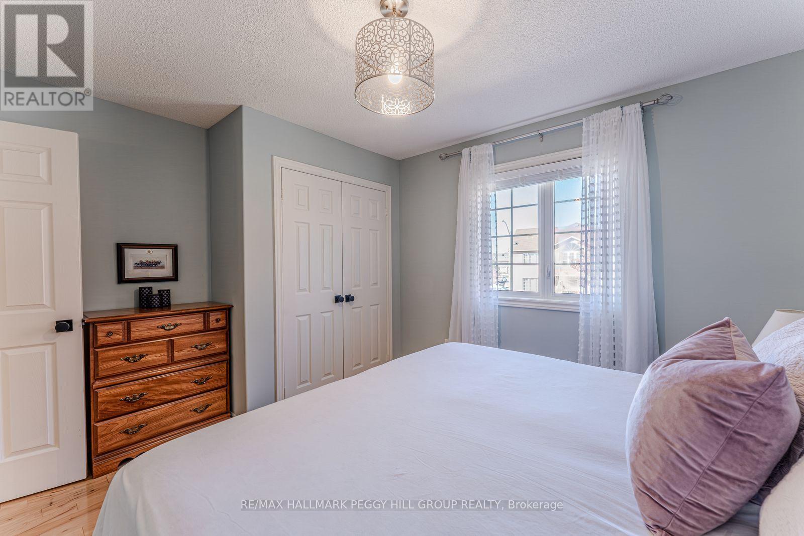 2070 Osbond Road — photo 25