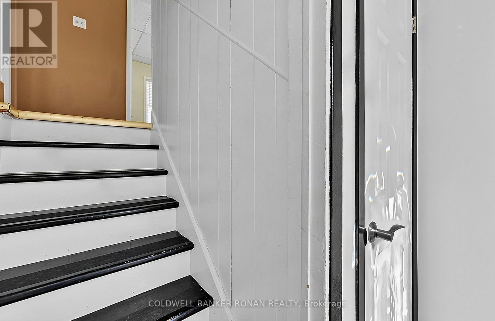 18 Church Street South — photo 25
