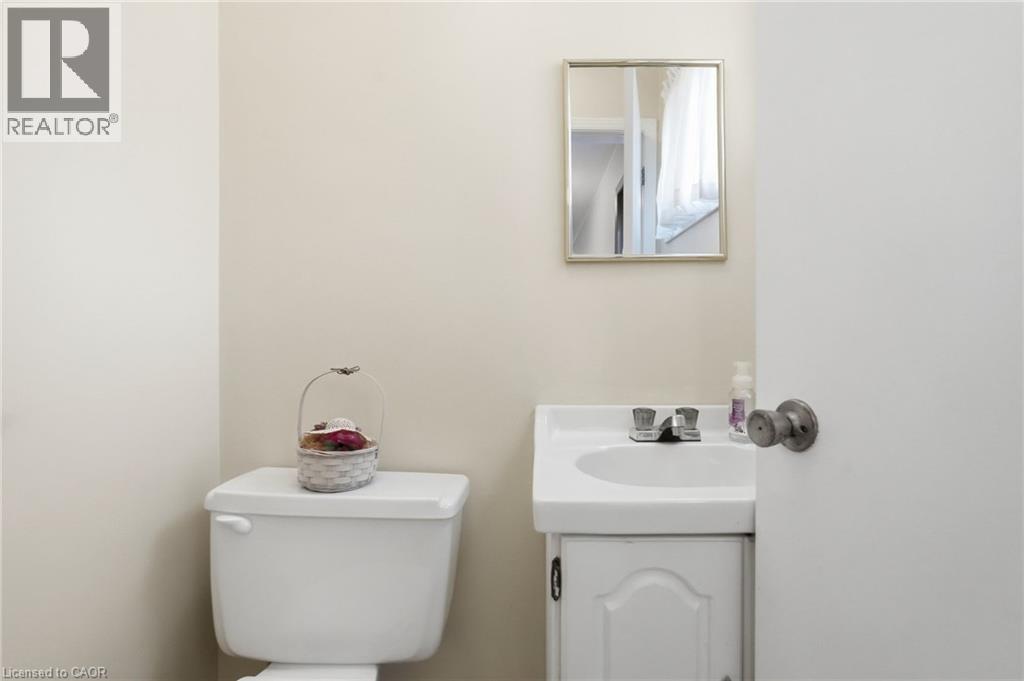 32 San Fernando Drive — photo 35