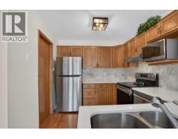 302 Mt Mckenzie Gardens Se, Calgary, AB T2Z2P9 Photo 18