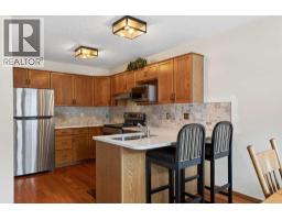 302 Mt Mckenzie Gardens Se, Calgary, AB T2Z2P9 Photo 14