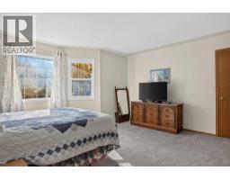 302 Mt Mckenzie Gardens Se, Calgary, AB T2Z2P9 Photo 24