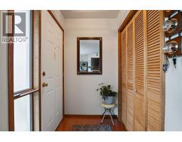 302 Mt Mckenzie Gardens SE - photo 4