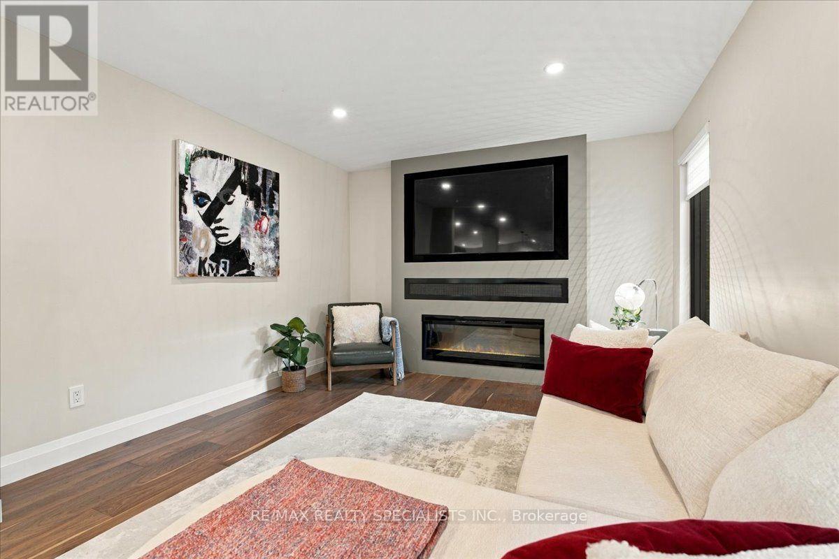 1131 HIGHGATE PLACE - 8