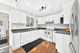 2555 Garven Road, East St Paul, MB R2E1C9 Photo 12