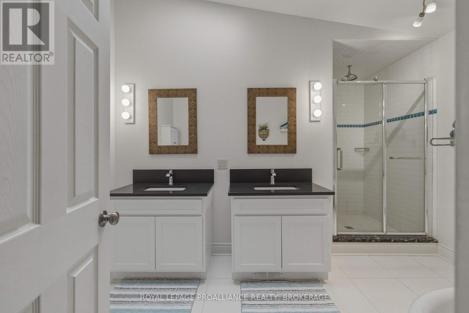 27 RIVERSIDE DRIVE - Image 24