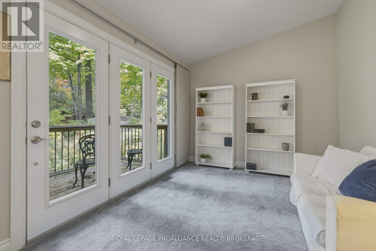 27 RIVERSIDE DRIVE - Image 30