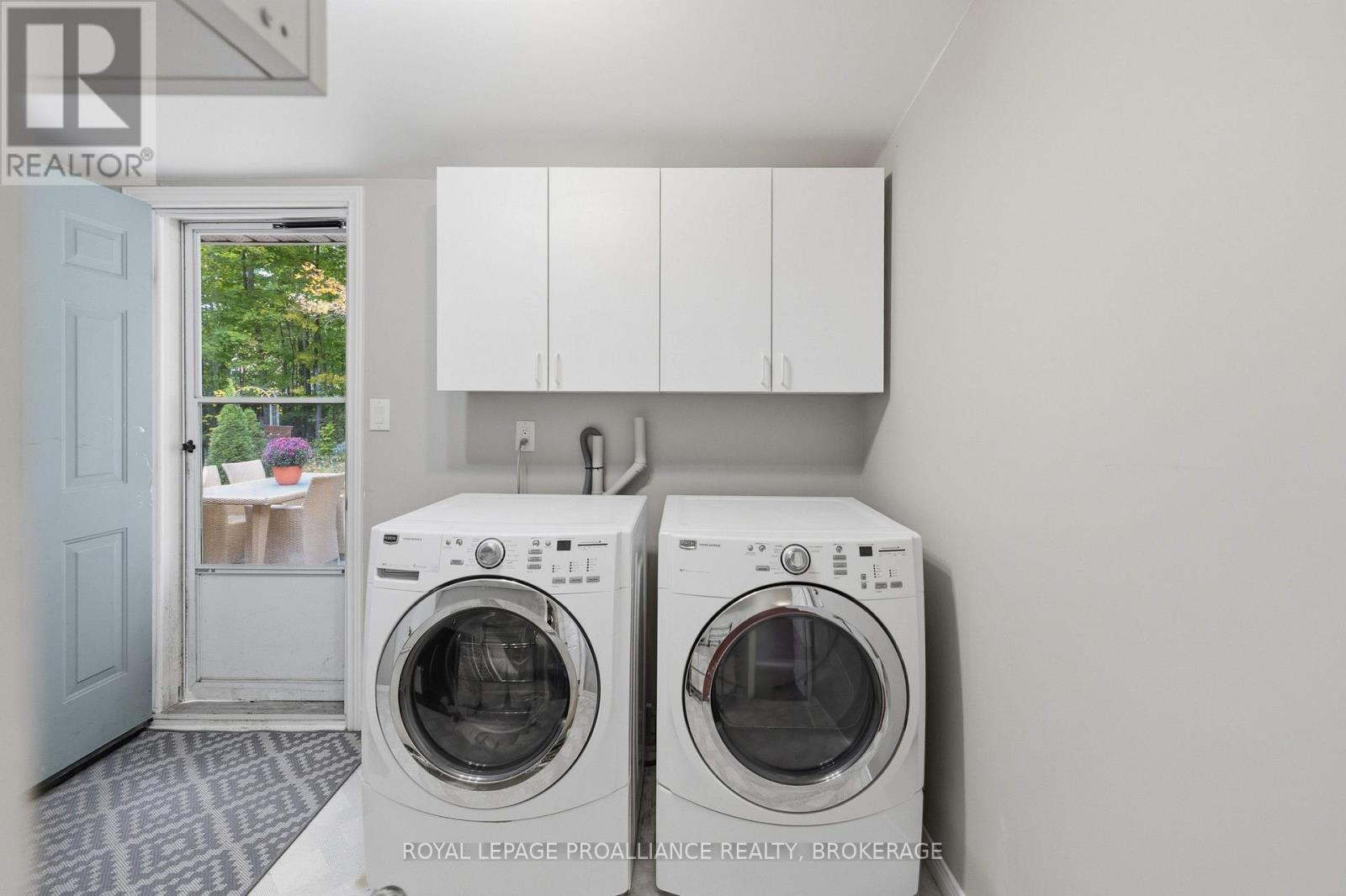 27 RIVERSIDE DRIVE - Image 34