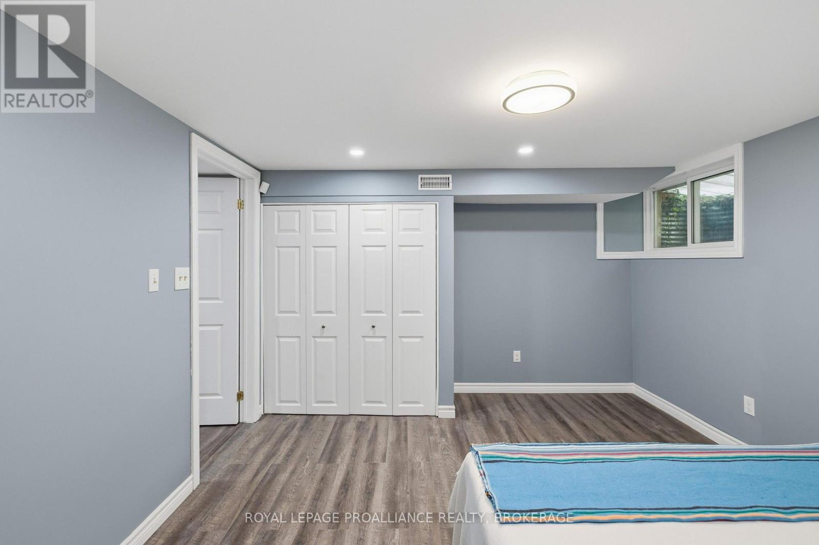 27 RIVERSIDE DRIVE - Image 37