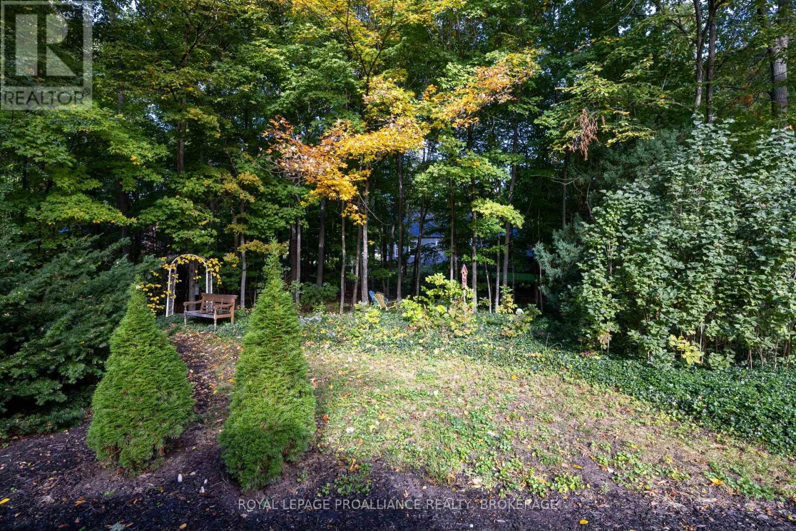 27 RIVERSIDE DRIVE - 41